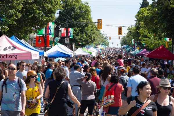 Street Festivals – Getting Your Name Known With Outdoor Media